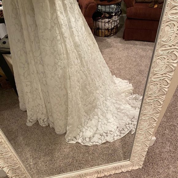 GALINA Lace Wedding Ball Gown with pockets NWT - Picture 13 of 16